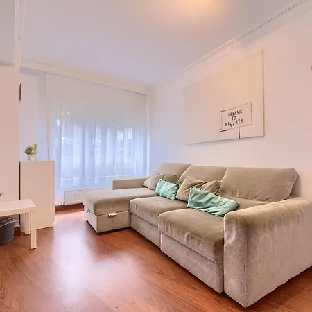 Daire Vivienda Turistica Acogedora En Uribarri *