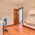Vivienda Turistica Acogedora En Uribarri Bilbao
